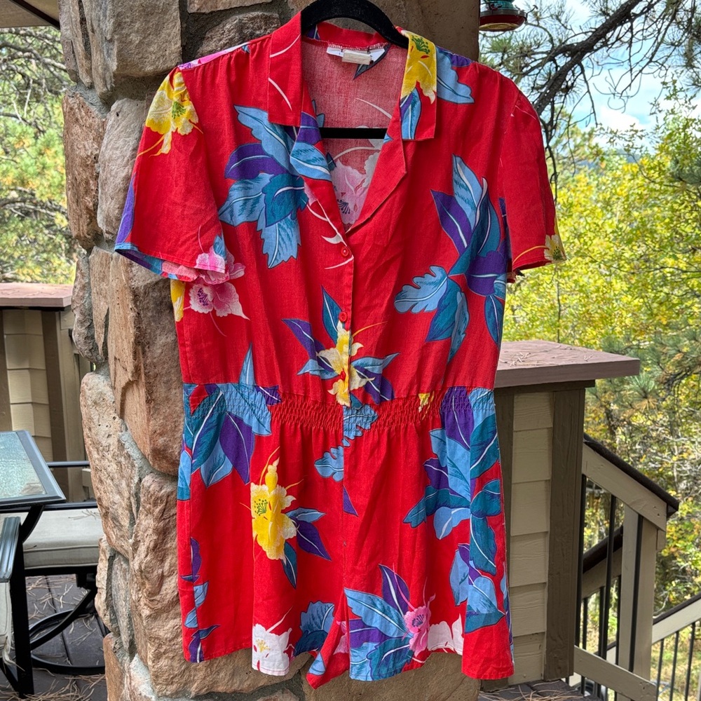 Vintage 80s Red Hawaiian Floral Shorts Romper Button Down Jumpsuit MEDIUM
